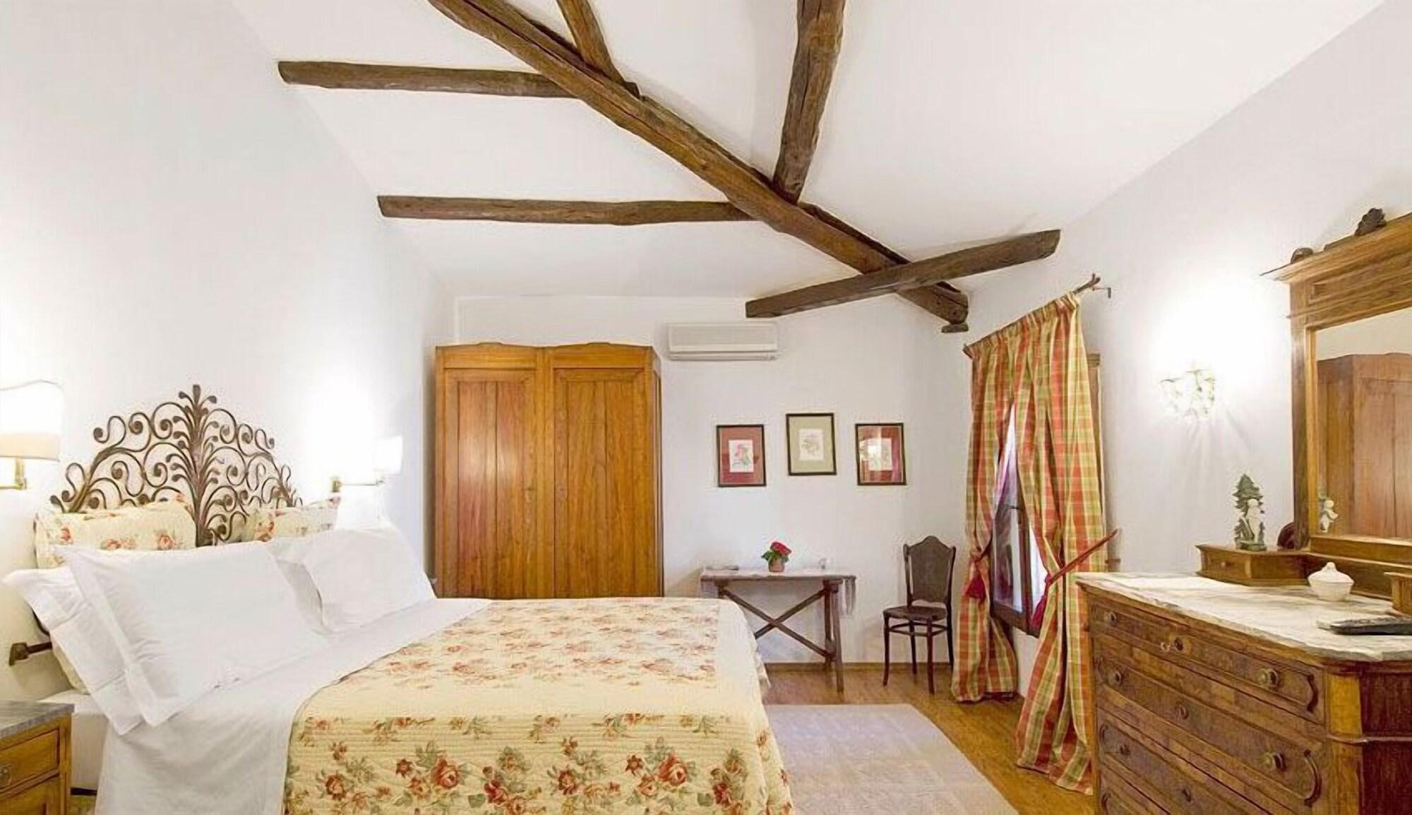Hotel Lucrezia Риола-Сардо Экстерьер фото