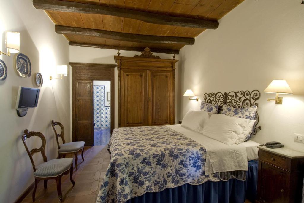 Hotel Lucrezia Риола-Сардо Экстерьер фото